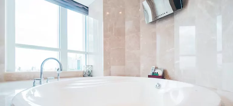 Bathroom Window Coverings in Valrico, FL