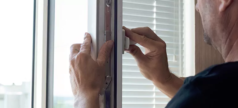 Custom Hopper Windows in Valrico, FL