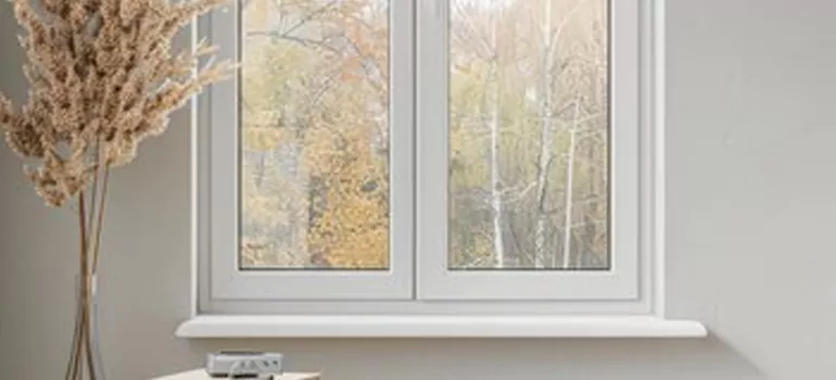 Vinyl Window Stool in Valrico, FL